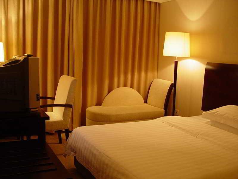 Redwall Hotel Peking Zimmer foto