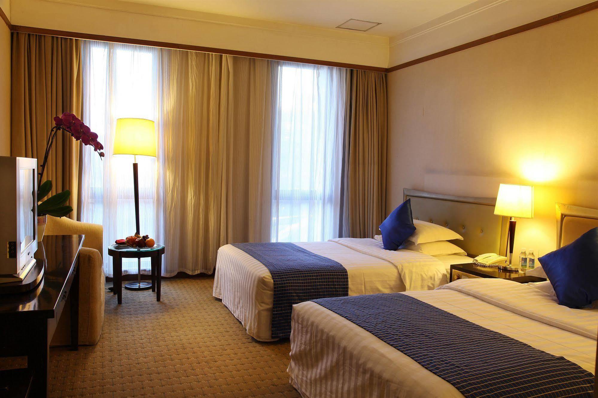 Redwall Hotel Peking Exterior foto